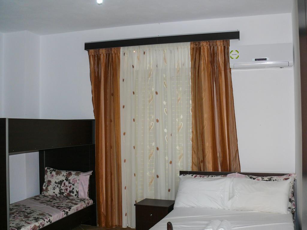 Xuxi Apartments Lukove Luaran gambar